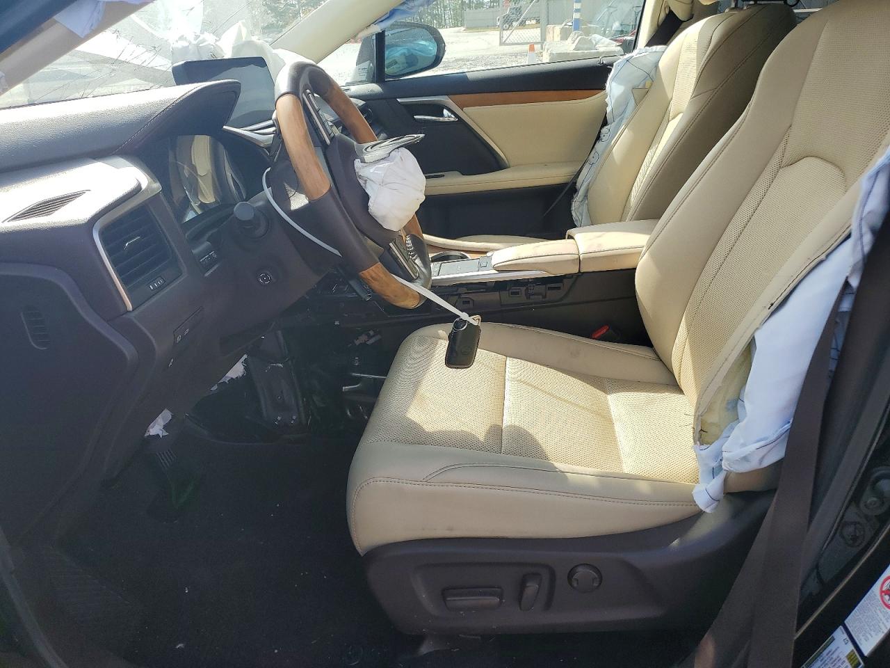 Lexus RX Base
