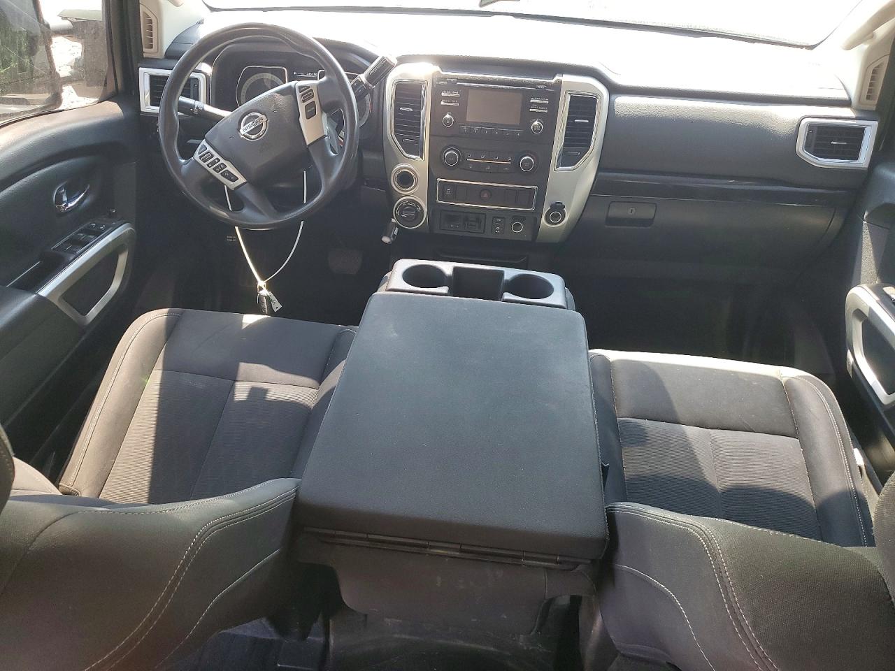Nissan Titan S