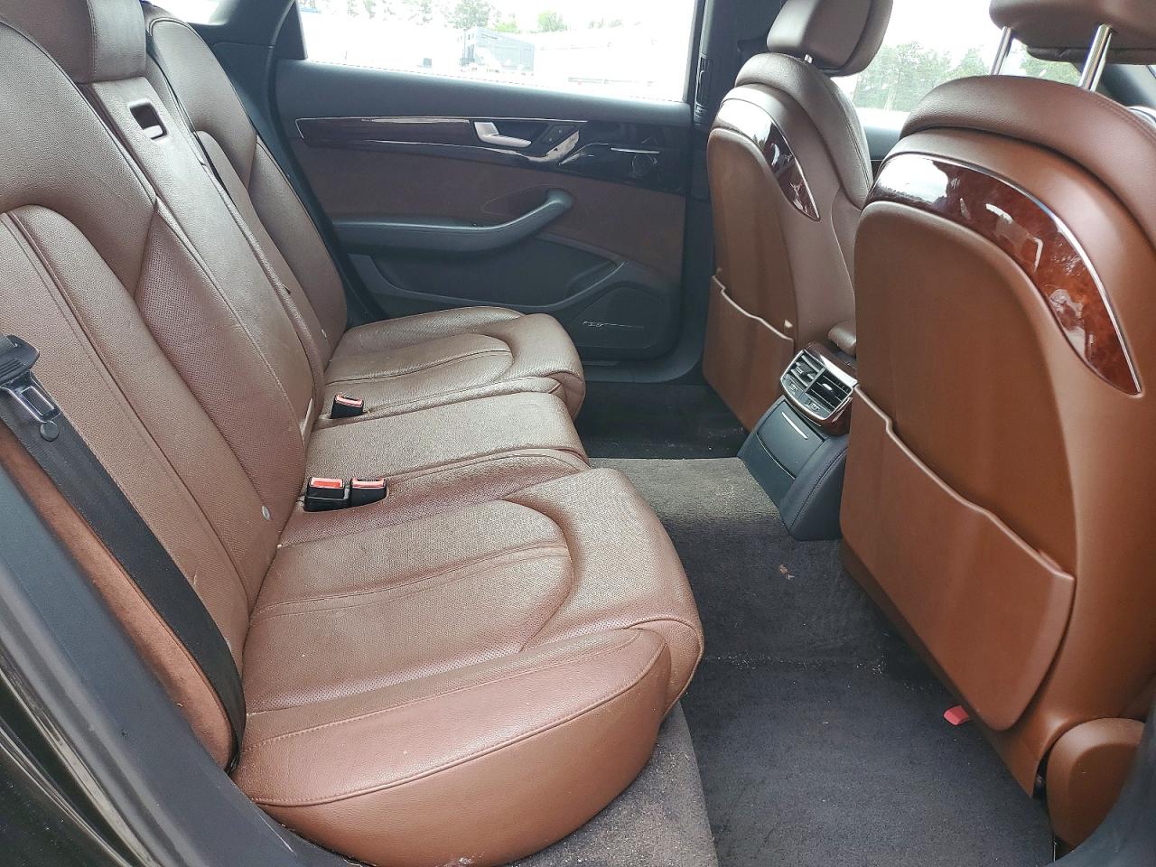 Audi A8 L Quattro