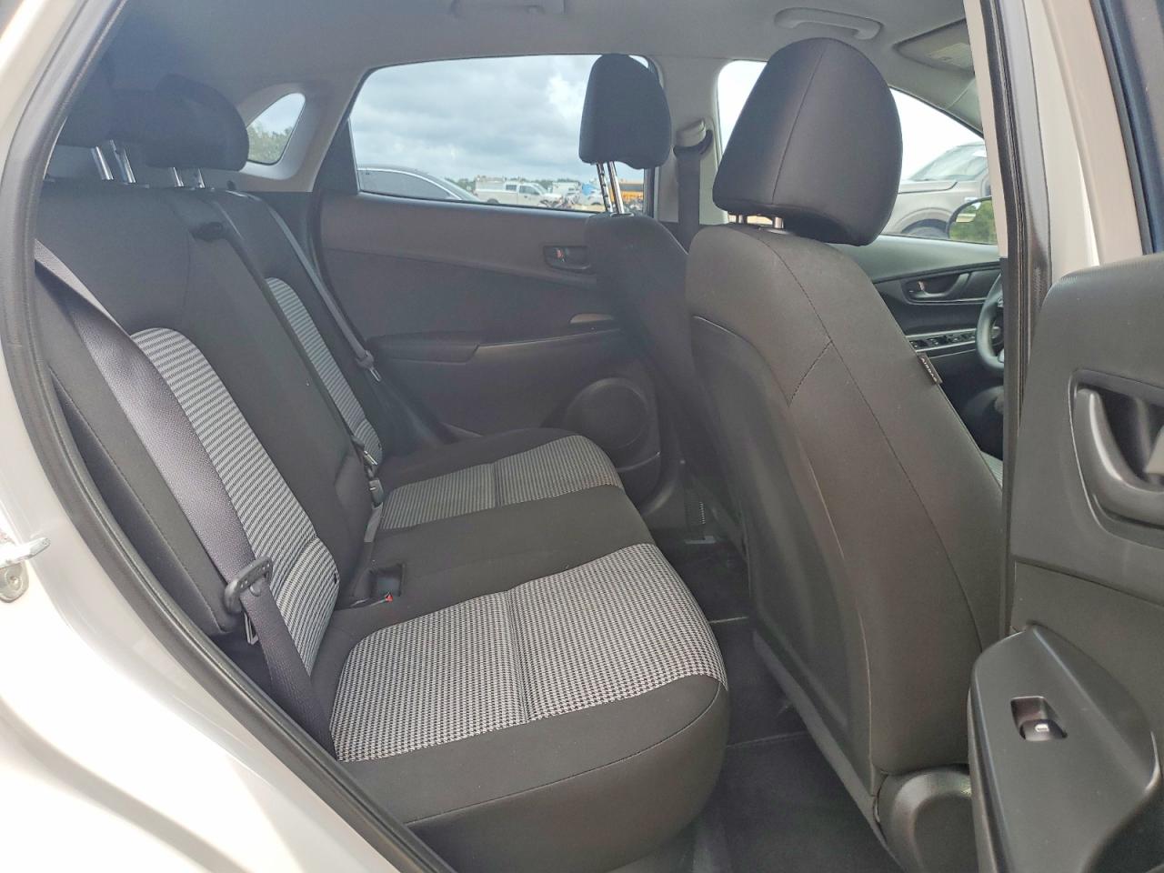 Hyundai KONA Se