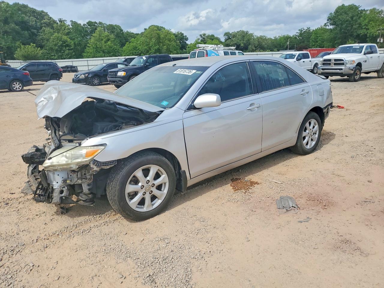 Salvage Toyota Camry Image