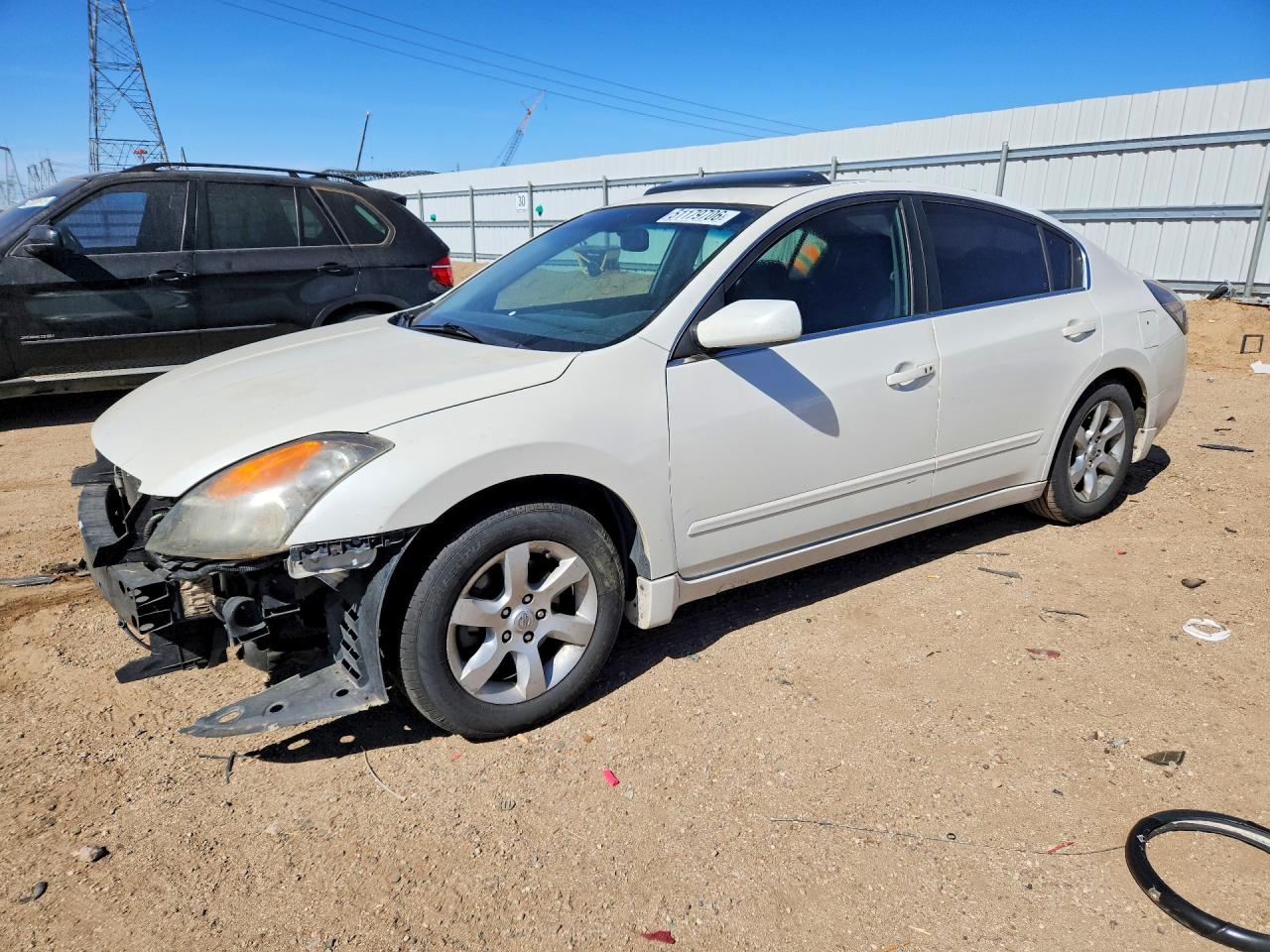 Salvage Nissan Altima Image