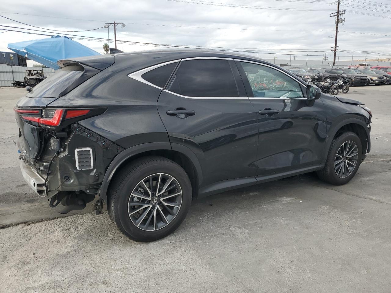 Lexus NX 350h Base