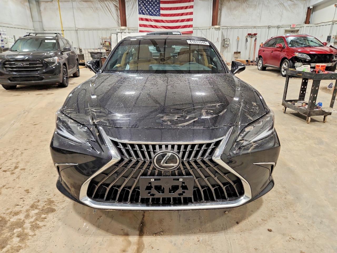 Lexus Es Ultra Luxury