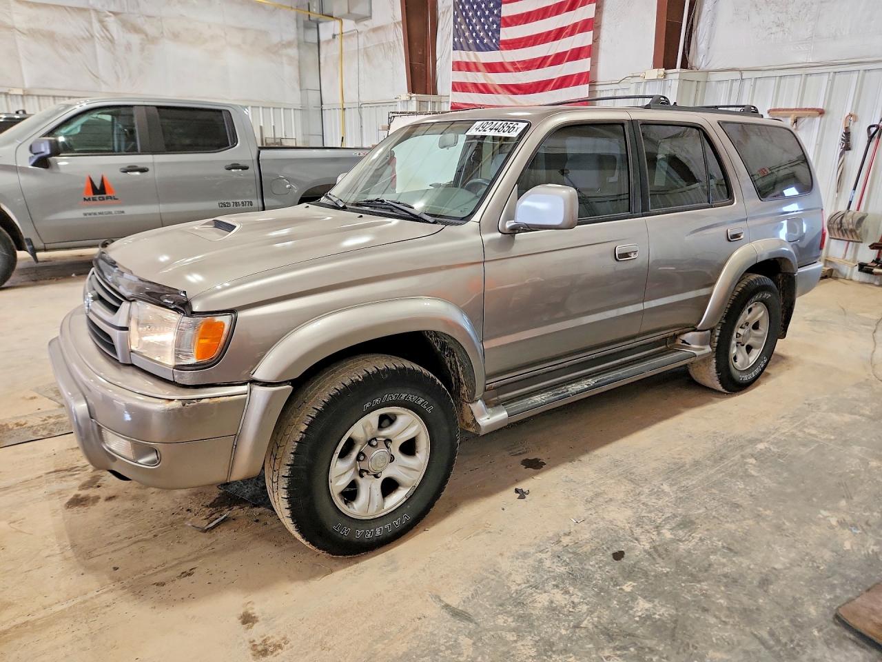 Salvage Toyota 4Runner Image