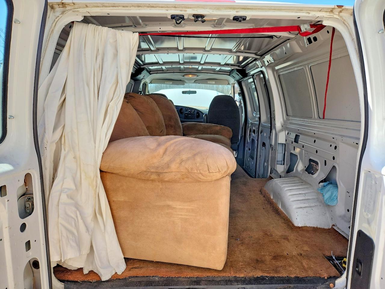 Ford Econoline E150 Van
