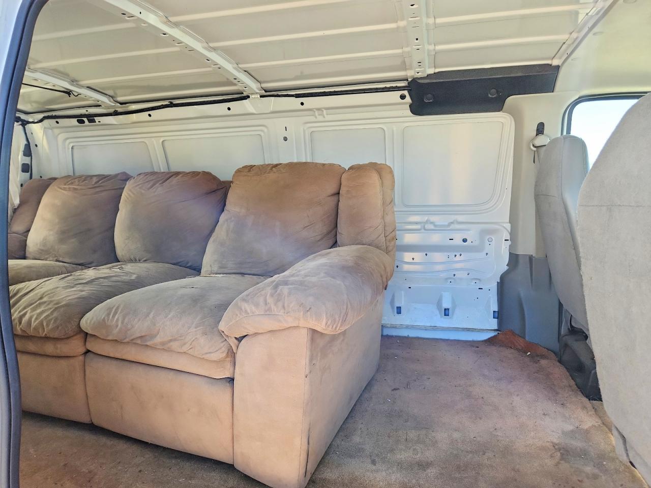 Ford Econoline E150 Van
