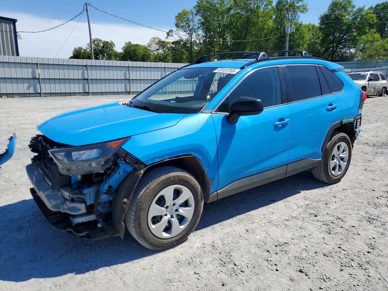 Salvage Toyota RAV4 Image