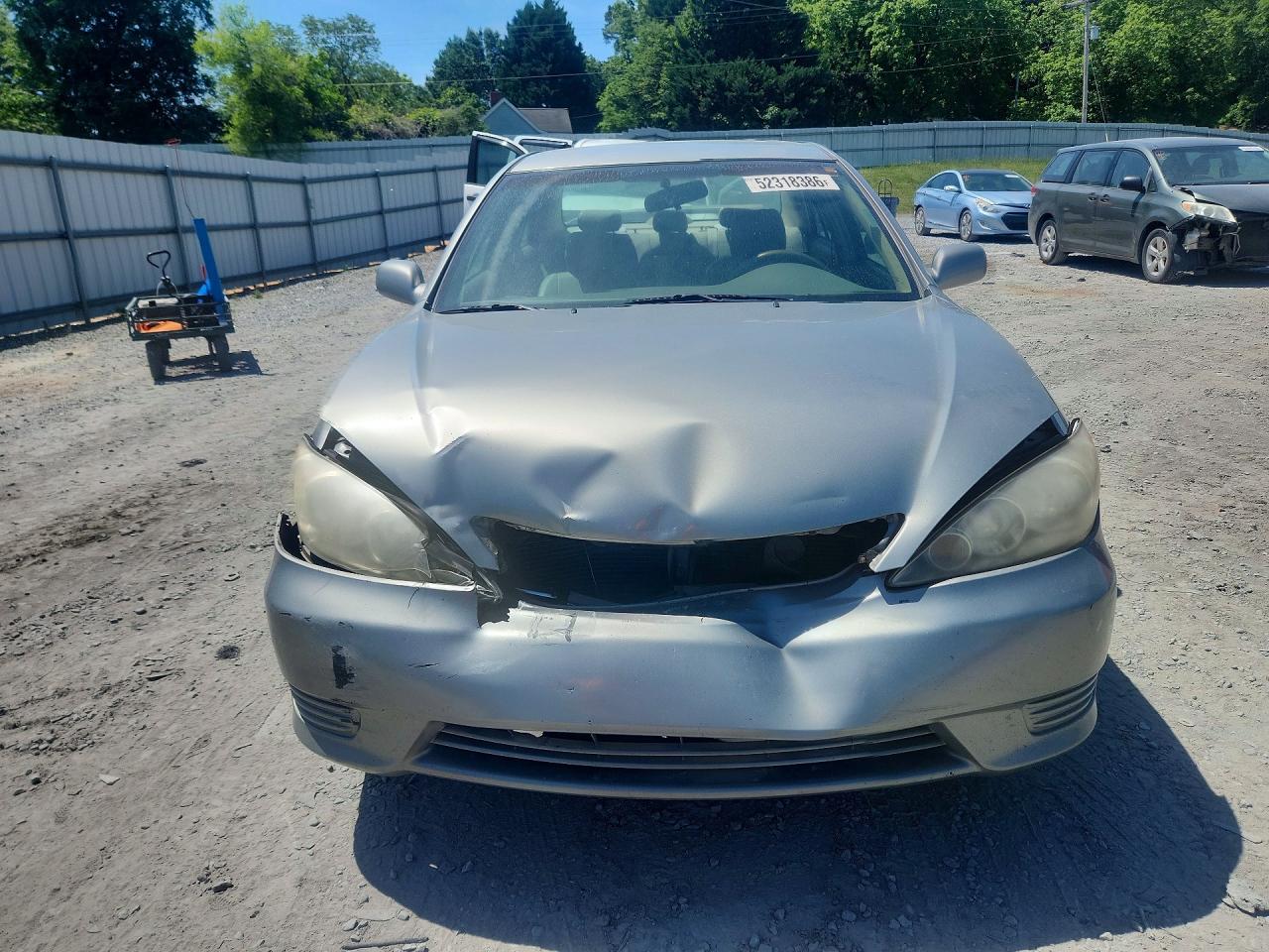Toyota Camry Le V6