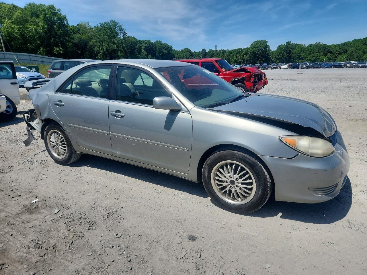 Toyota Camry Le V6