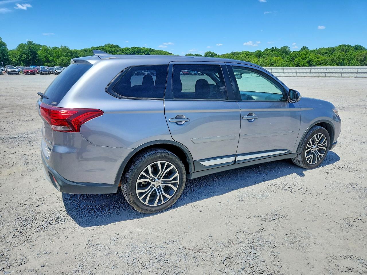 Mitsubishi Outlander Se