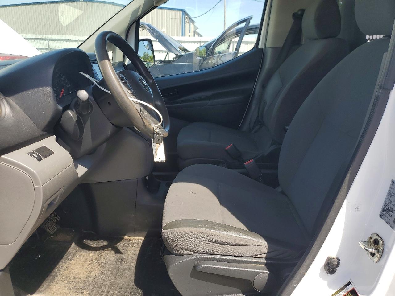 Nissan Nv S