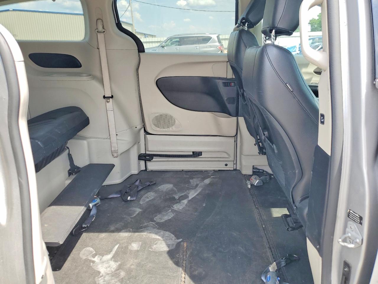 Chrysler Pacifica Touring L