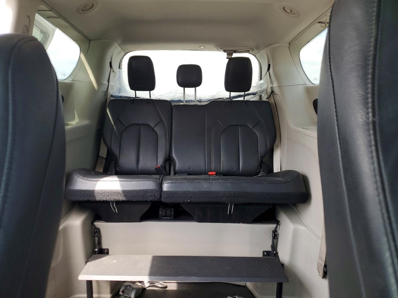 Chrysler Pacifica Touring L