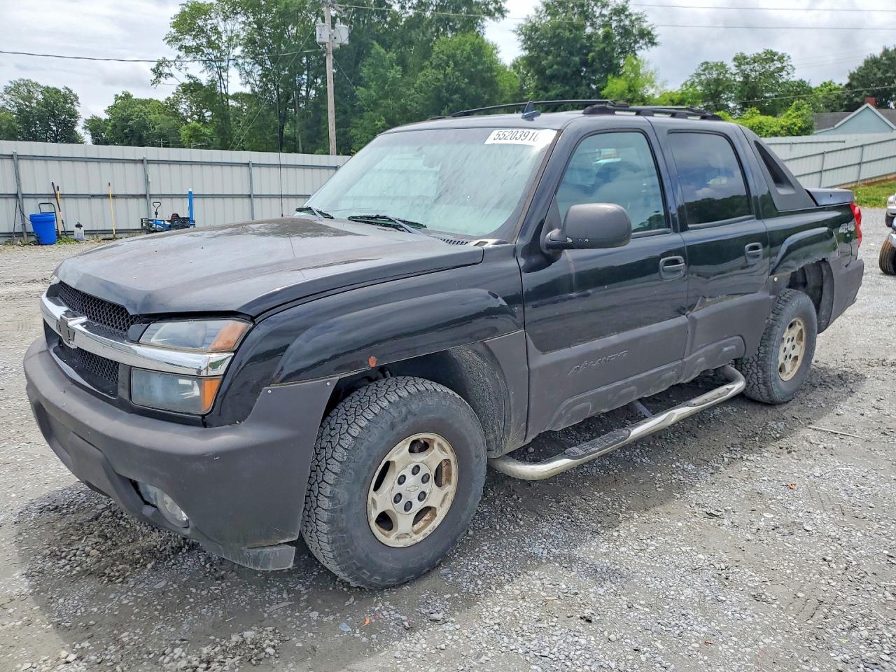 Salvage Chevrolet Avalanche Image