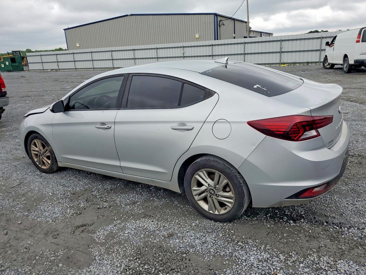 Hyundai ELANTRA Sel