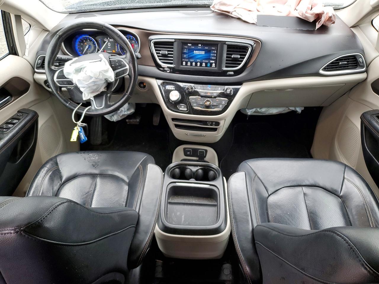 Chrysler Pacifica Touring L