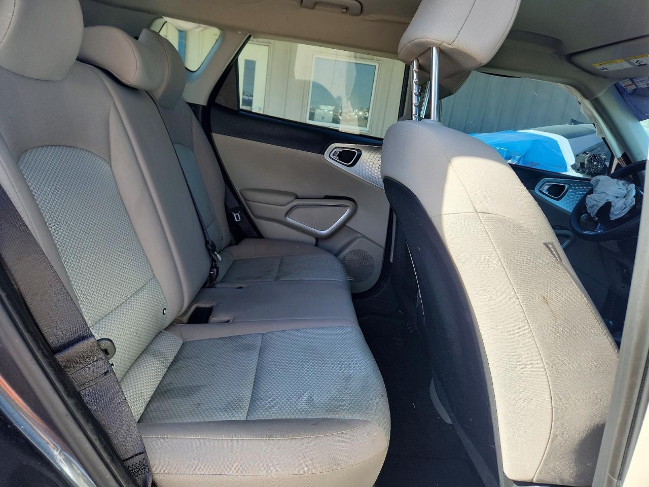 Kia Soul Lx