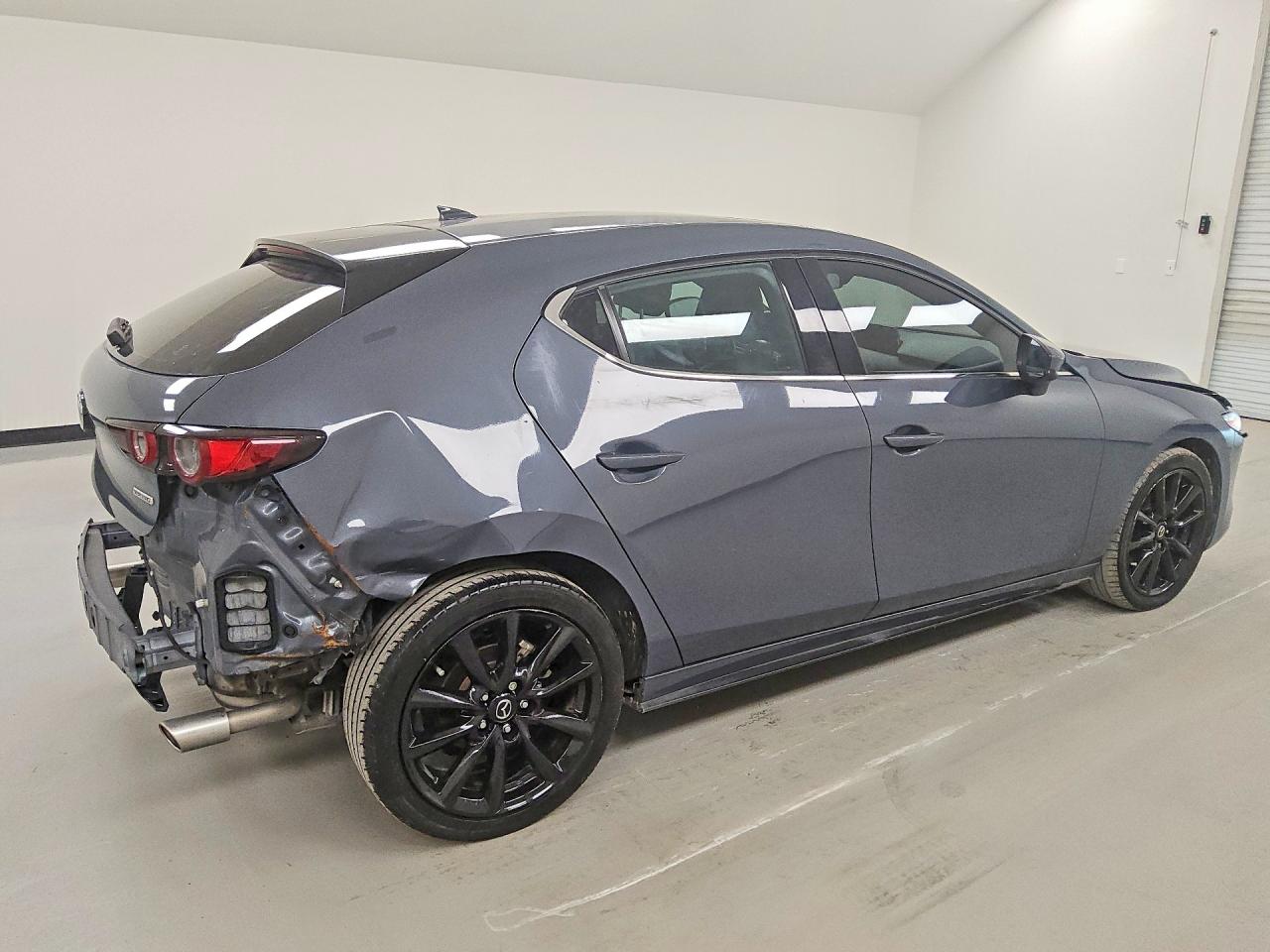 Mazda 3 Premium