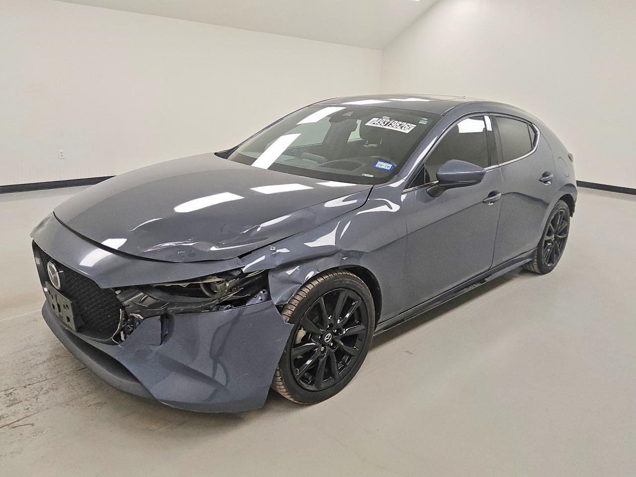 Salvage Mazda 3 Image