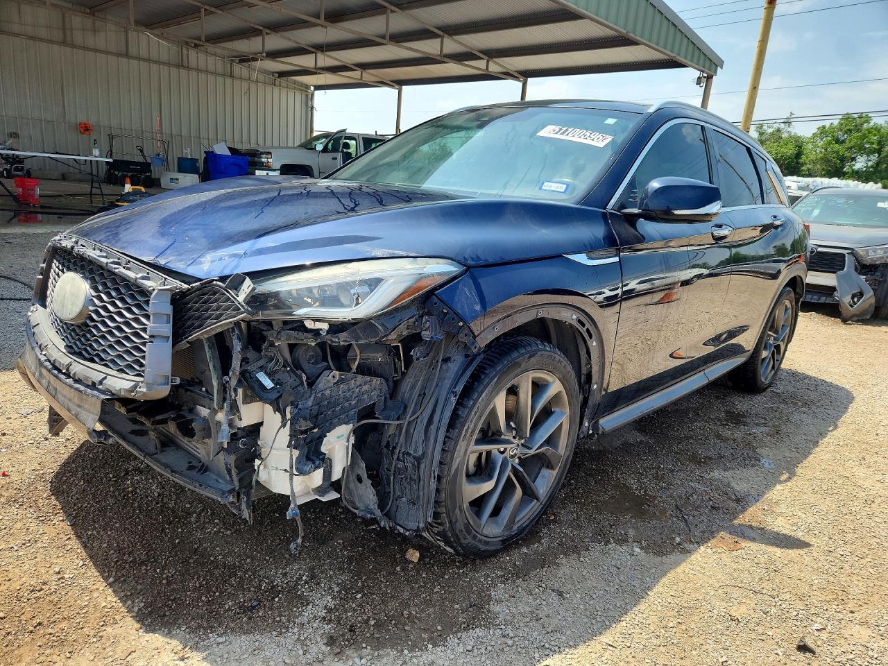 Salvage INFINITI Qx Image