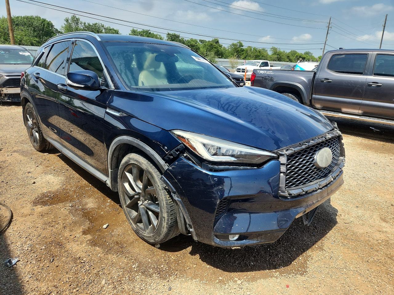 INFINITI Qx Essential