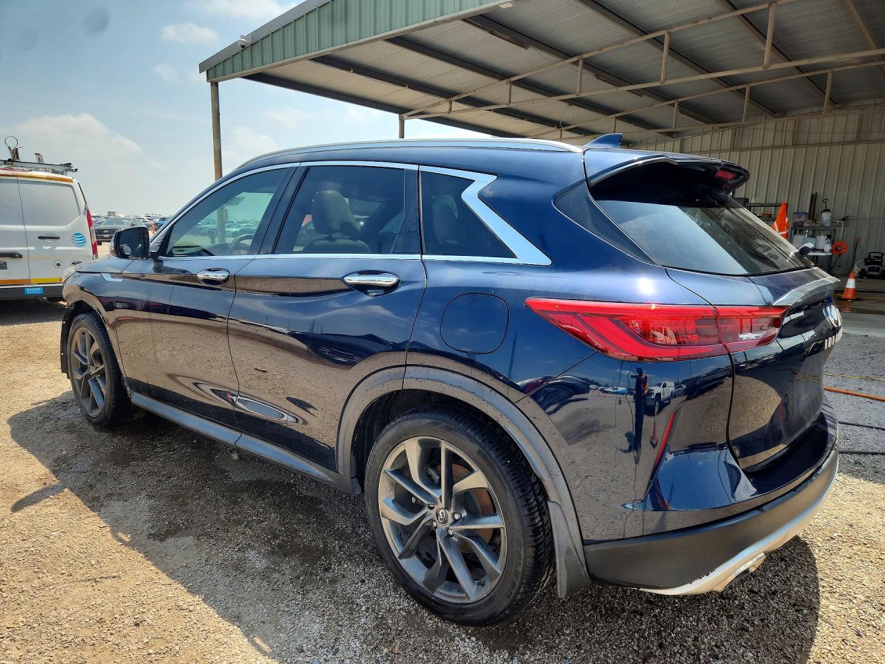 INFINITI Qx Essential