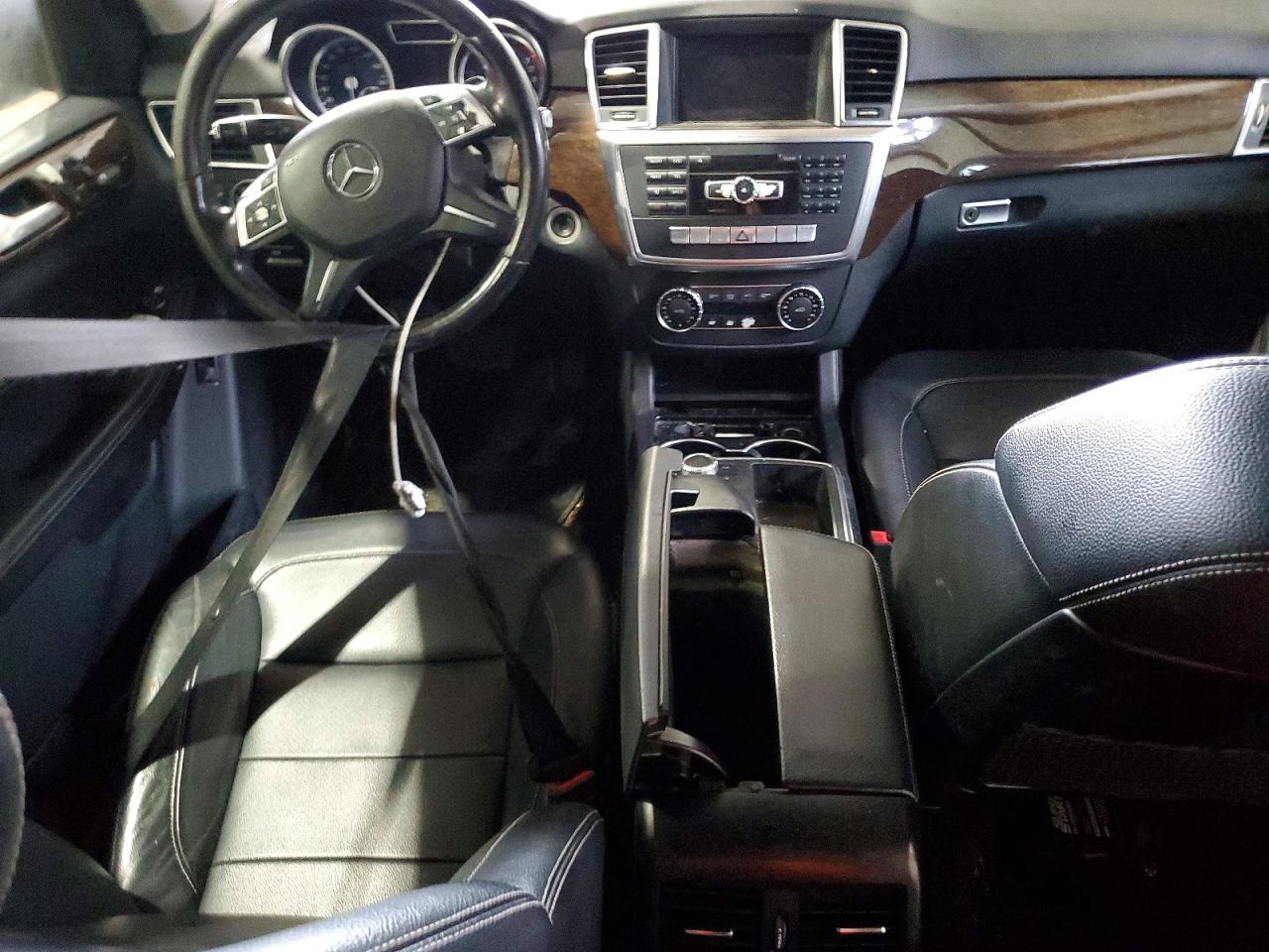 Mercedes-Benz M-Class 350