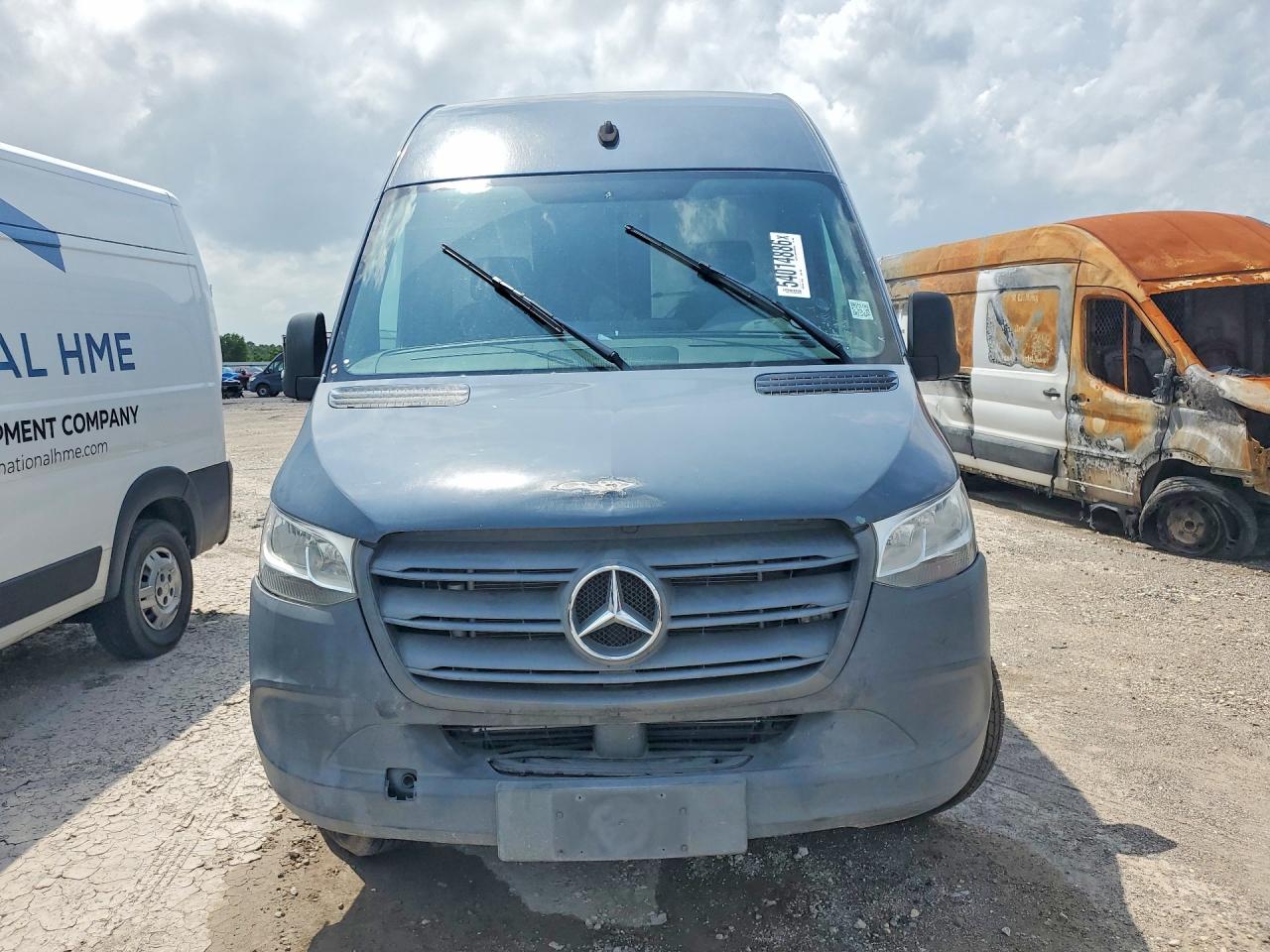 Mercedes-Benz Sprinter 2500
