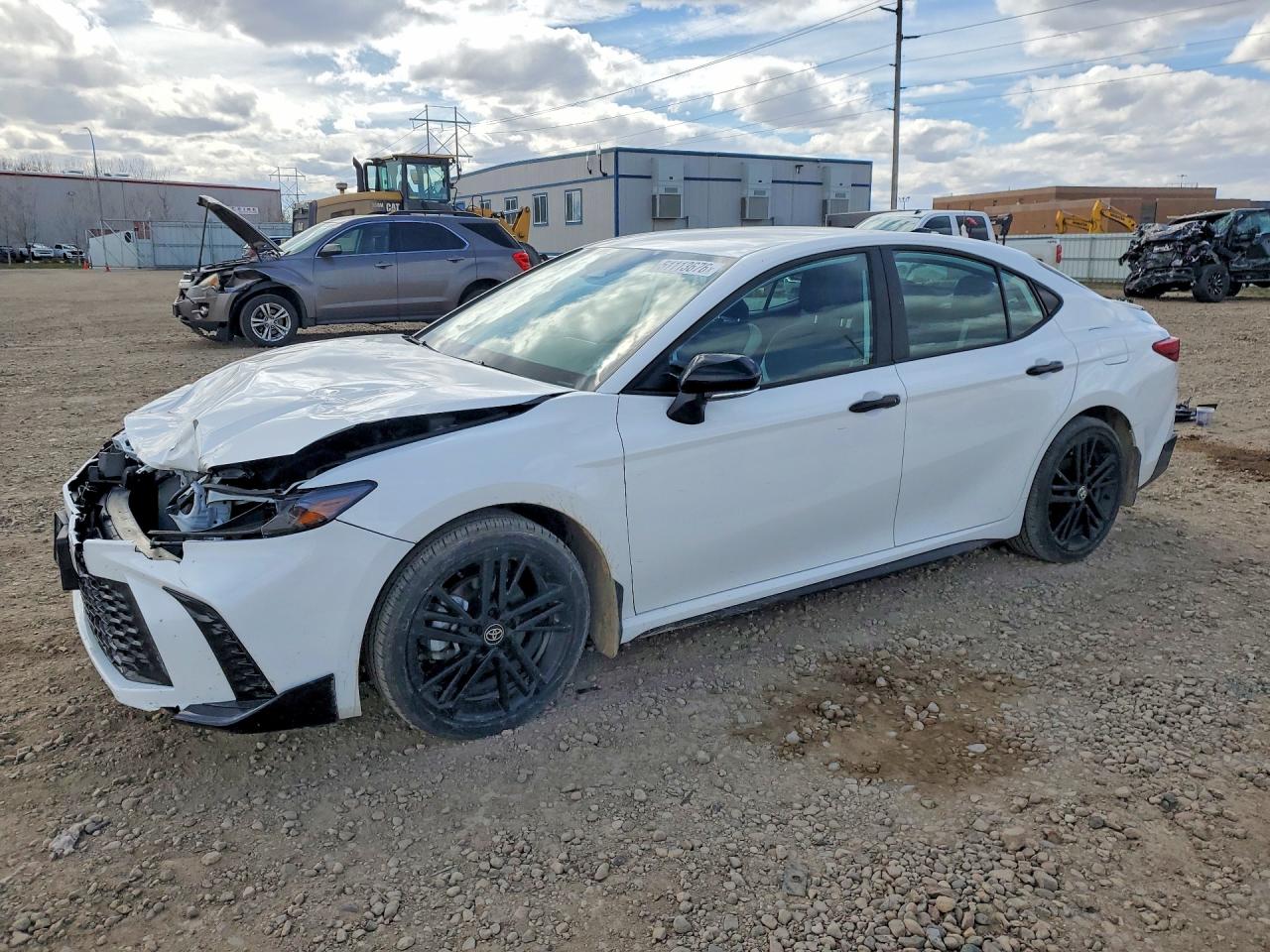 Salvage Toyota Camry Image