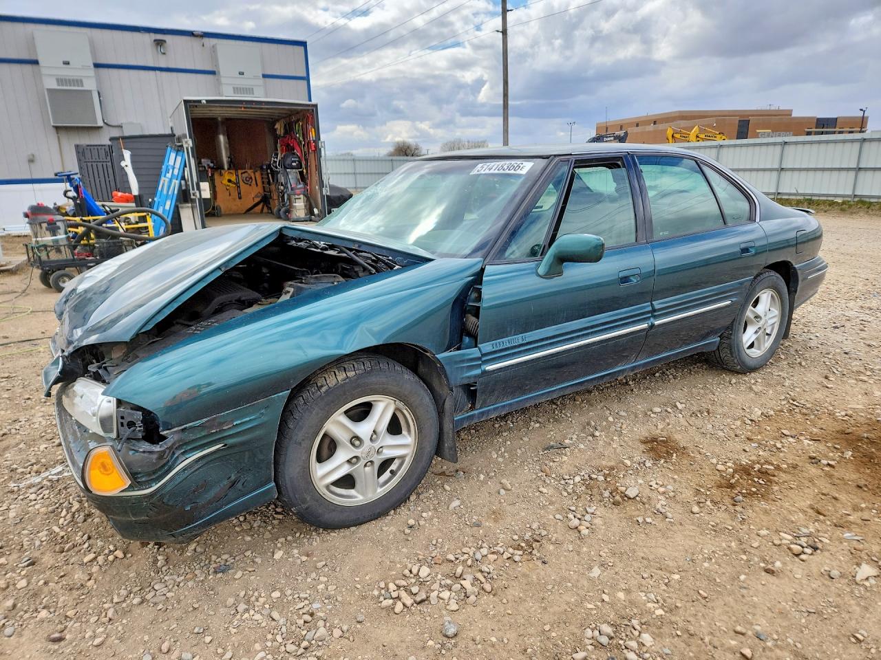 Salvage Pontiac Bonneville Image