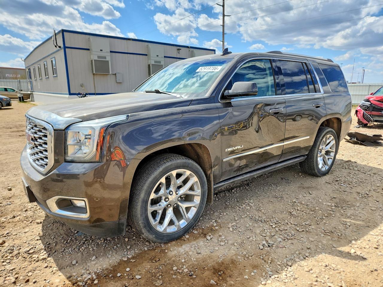 Salvage GMC Yukon Image