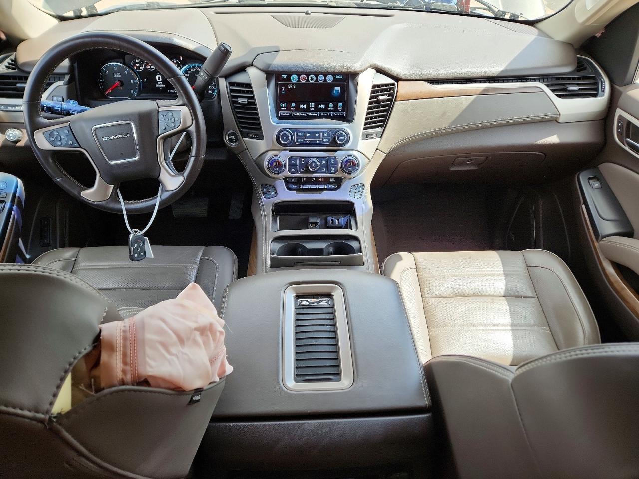 GMC Yukon Denali