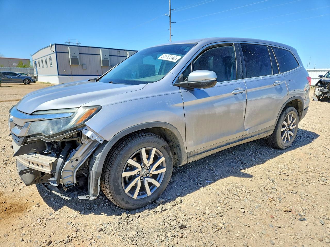 Salvage Honda Pilot Image