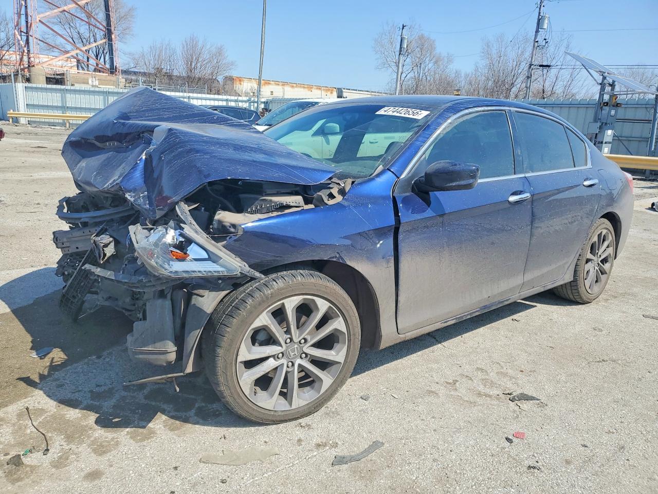 Salvage Honda Accord Image