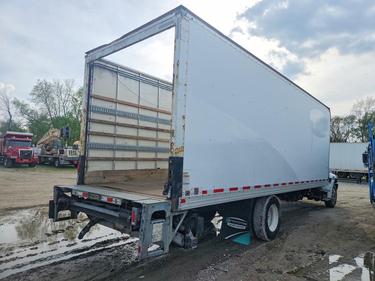 International 4000