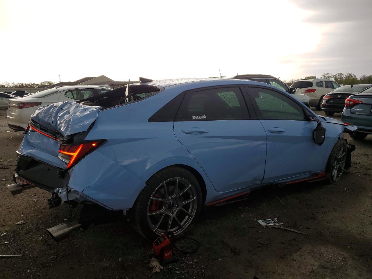 Hyundai ELANTRA Base
