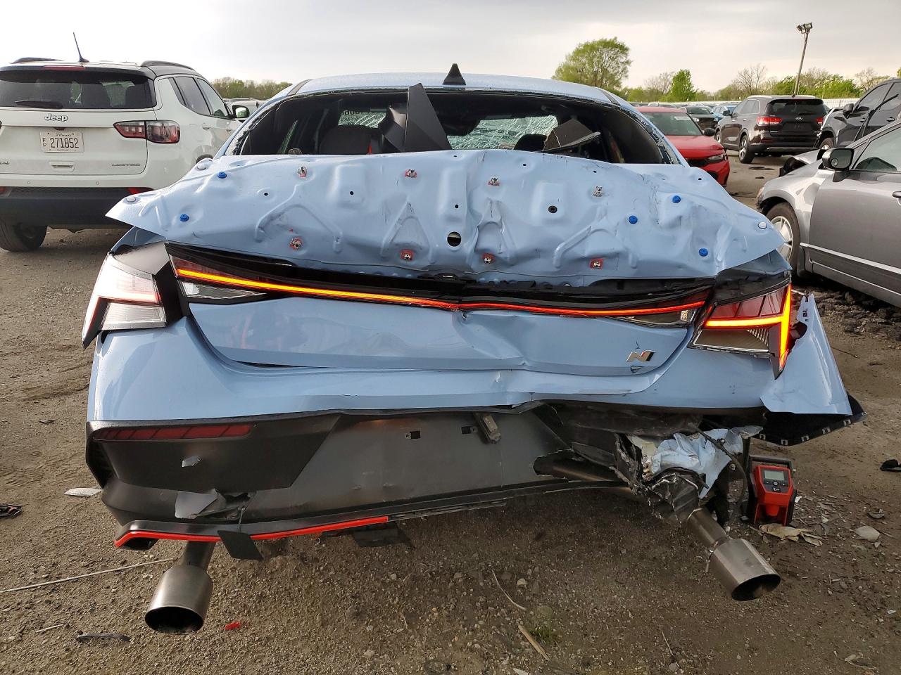 Hyundai ELANTRA Base