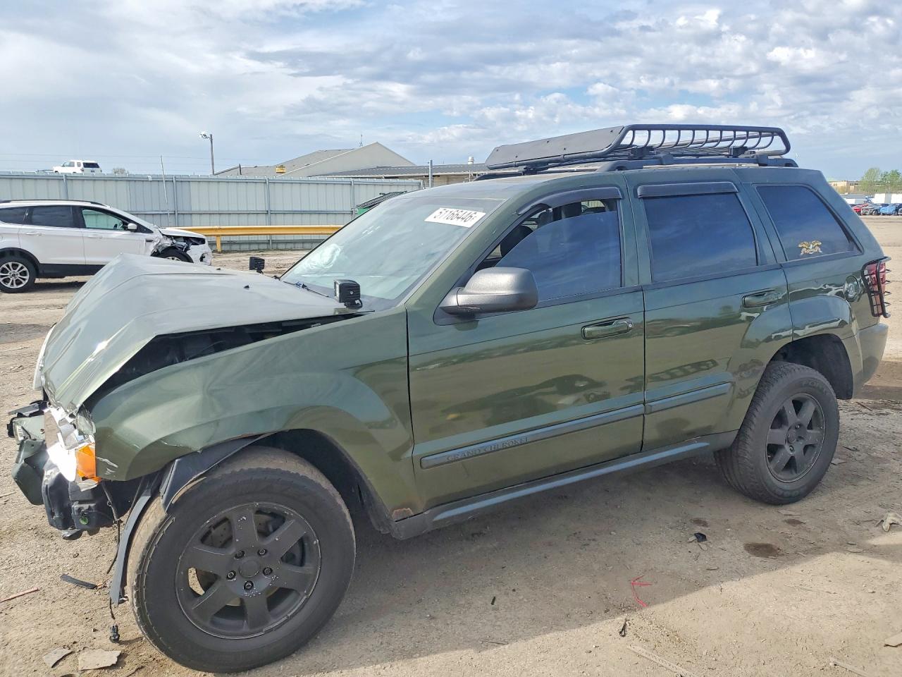 Salvage Jeep Cherokee Image