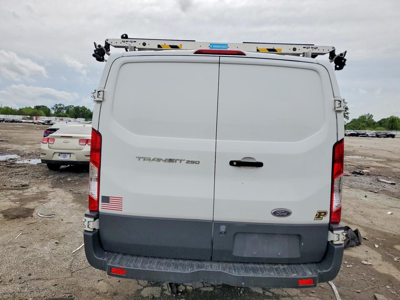 Ford Transit T-250