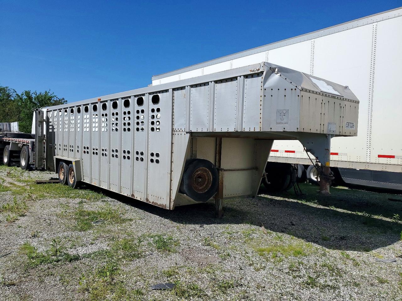 Salvage Wilson Trailer Trailers Image