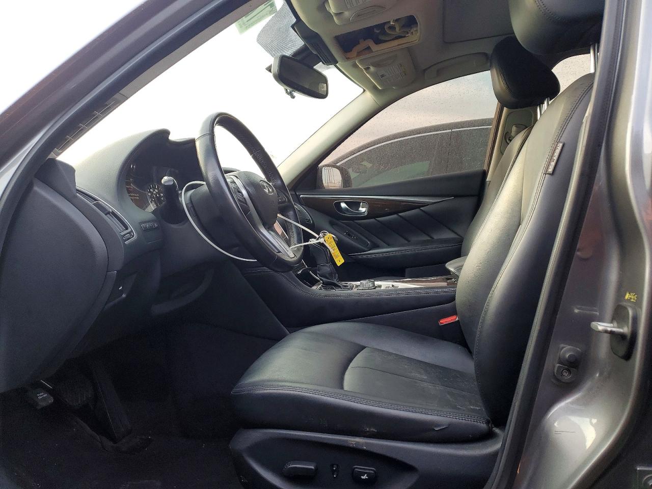 INFINITI Q50 3.0t Luxe