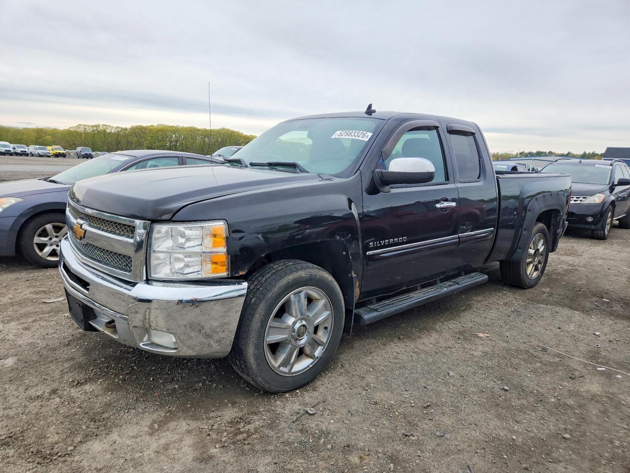 Salvage Chevrolet Silverado Image