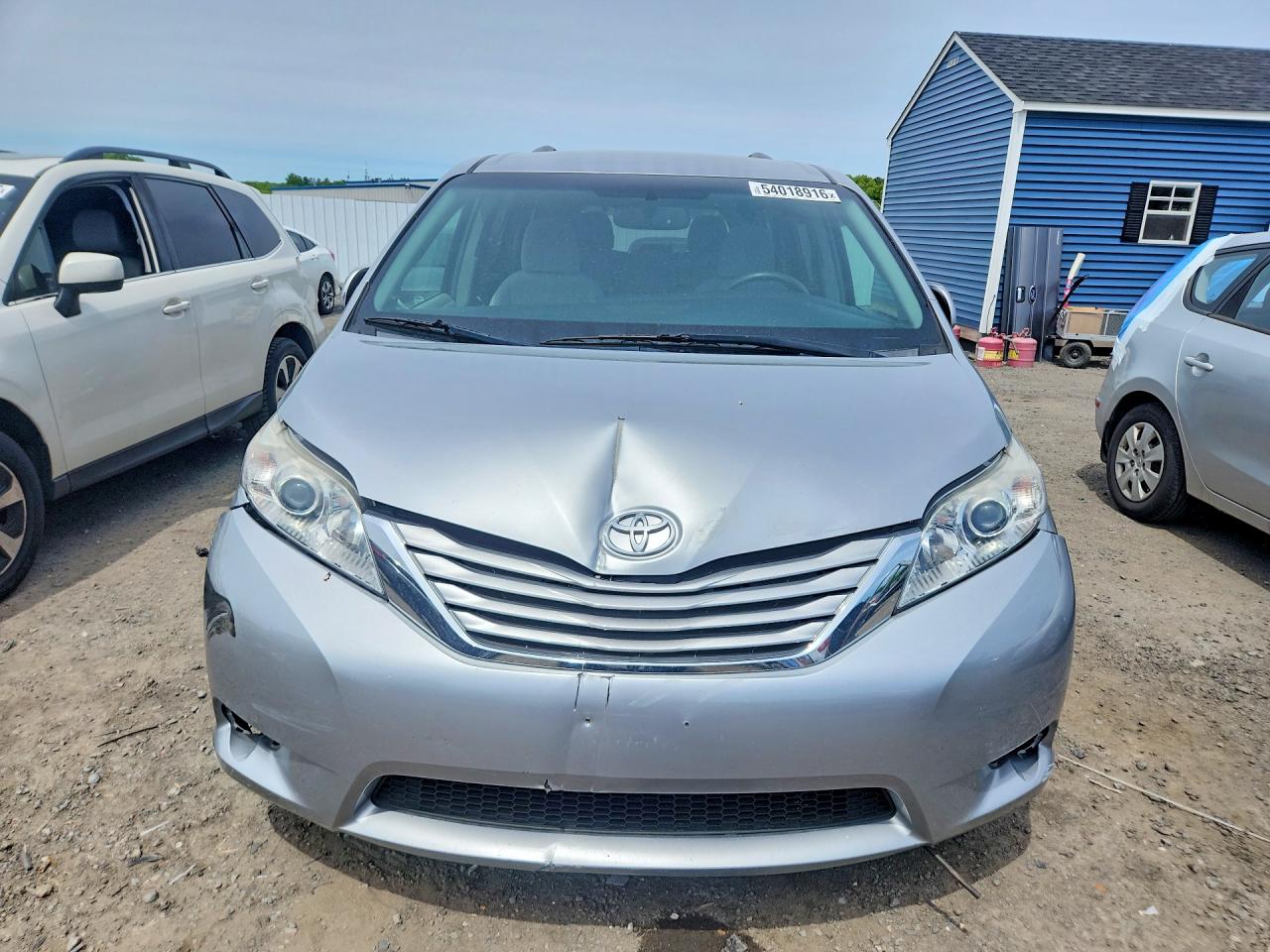 Toyota Sienna Le