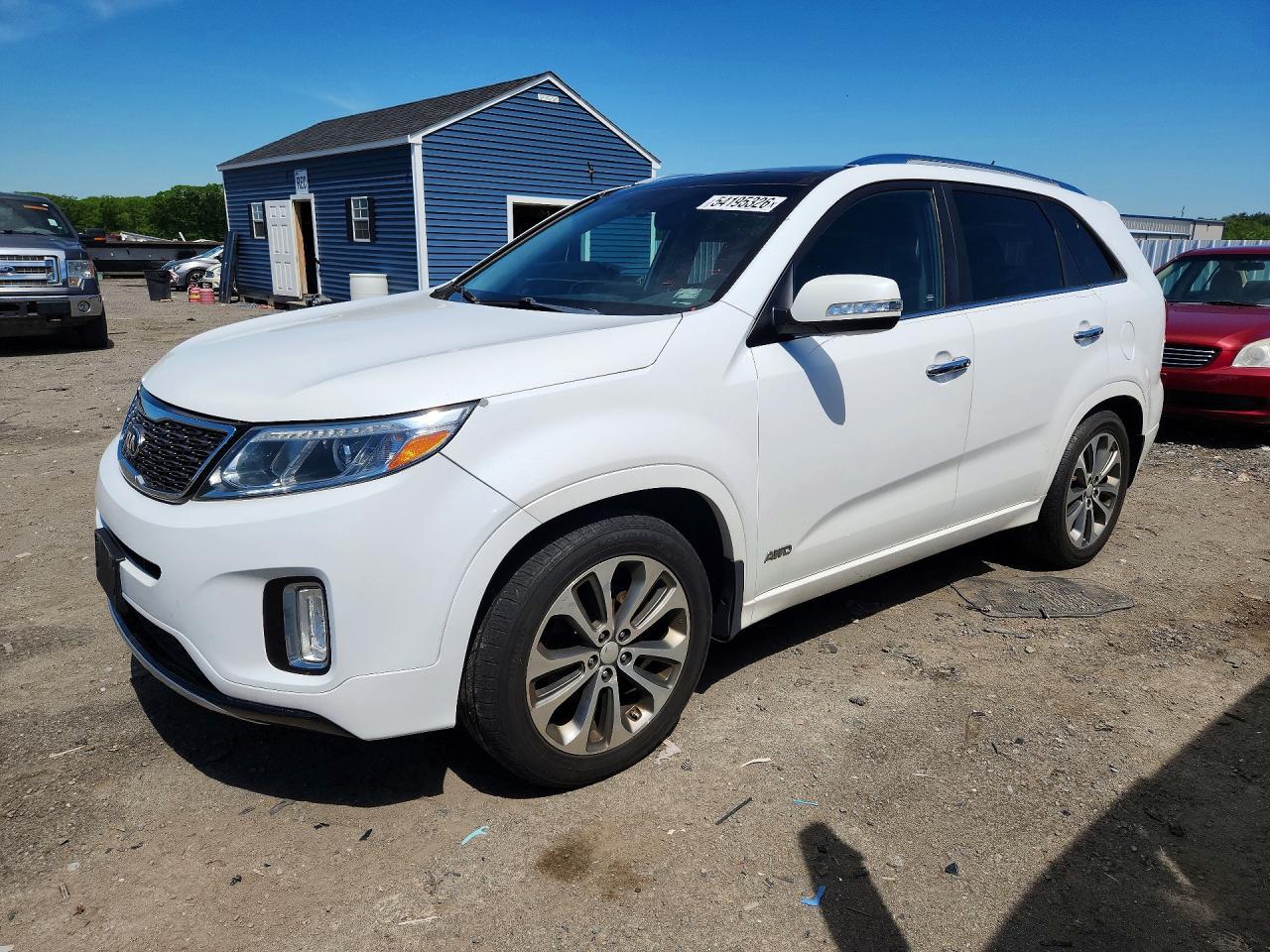 Salvage Kia Sorento Image