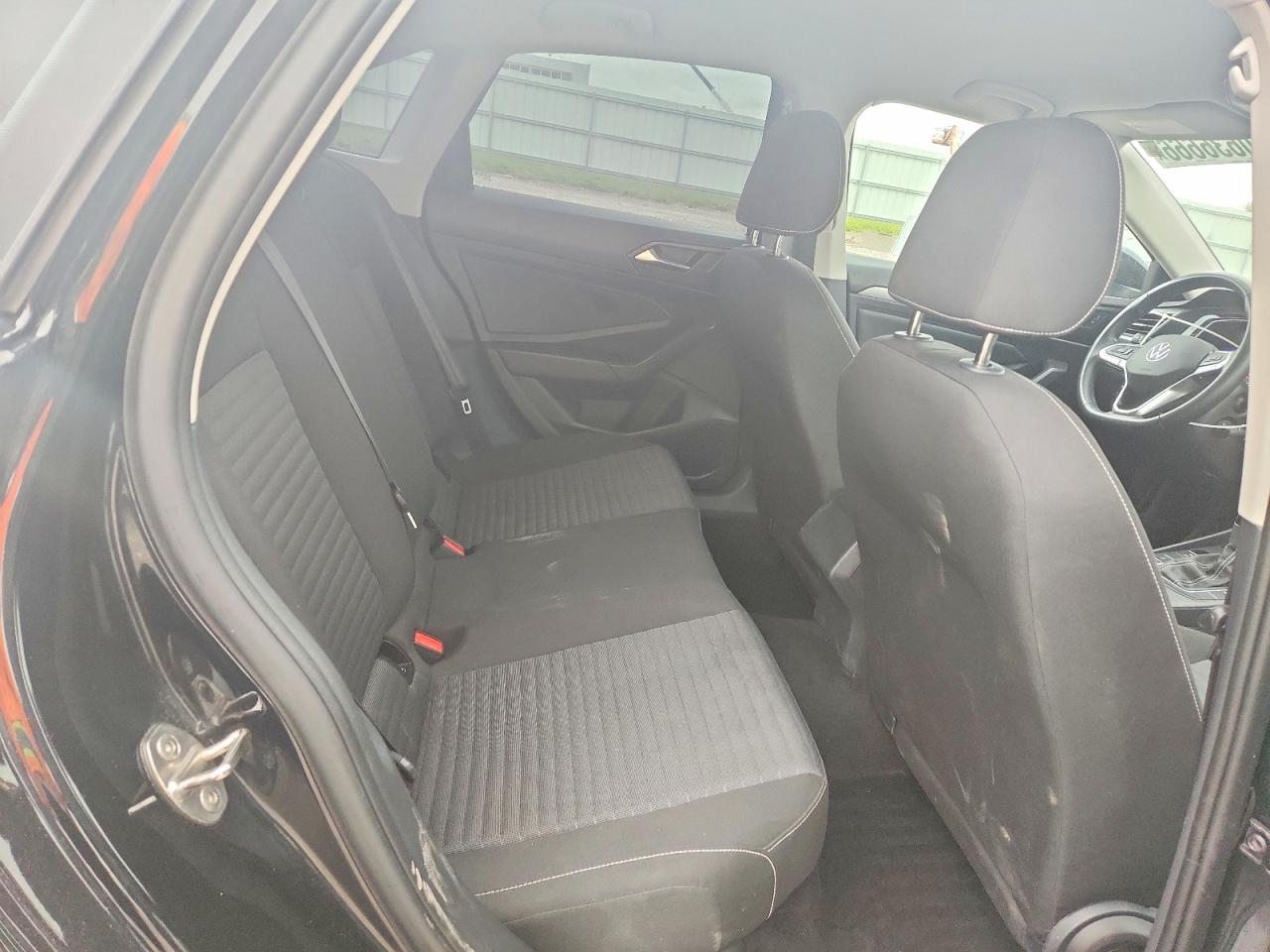 Volkswagen Jetta S