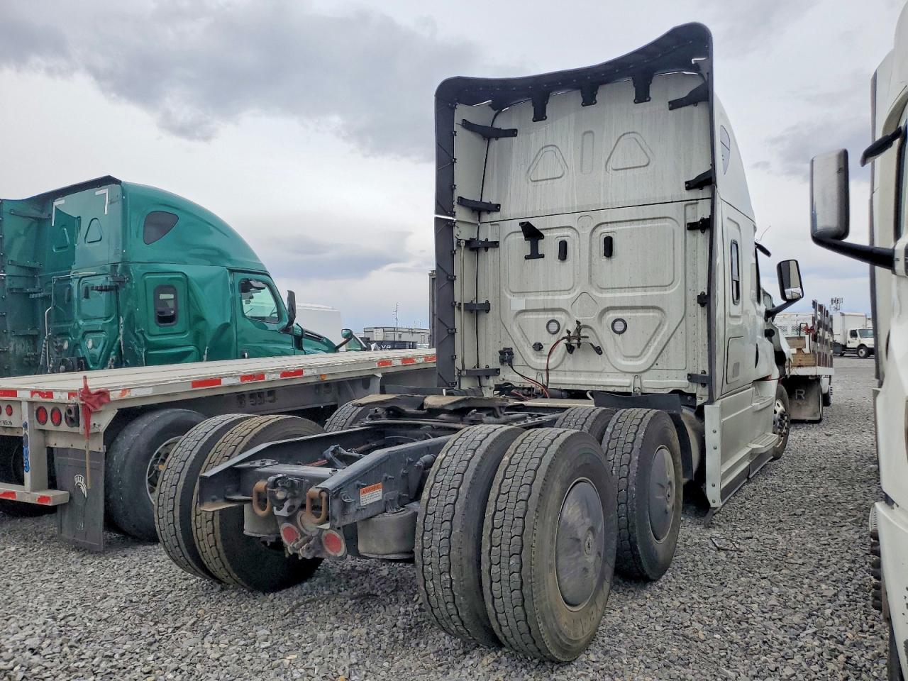 Freightliner Cascadia 126