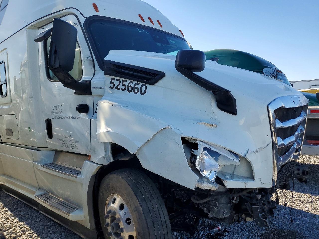 Freightliner Cascadia 126