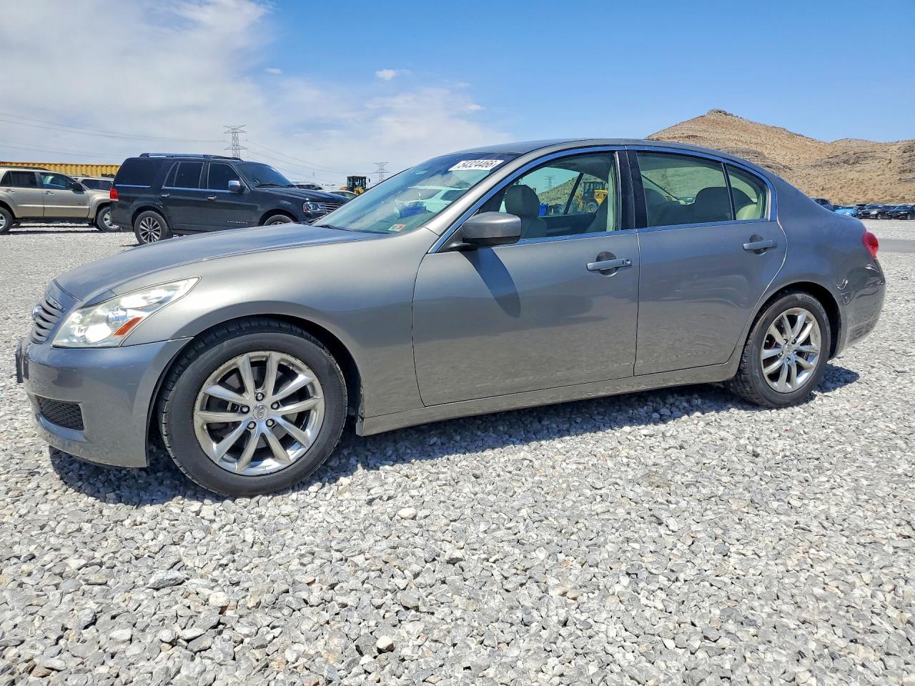 Salvage INFINITI G37 Image