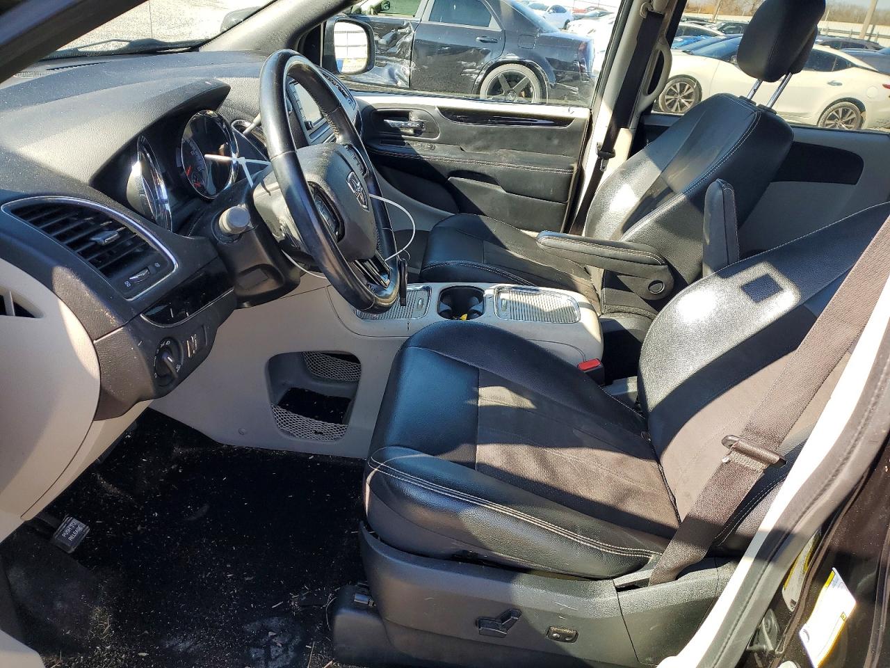 Dodge Caravan Sxt